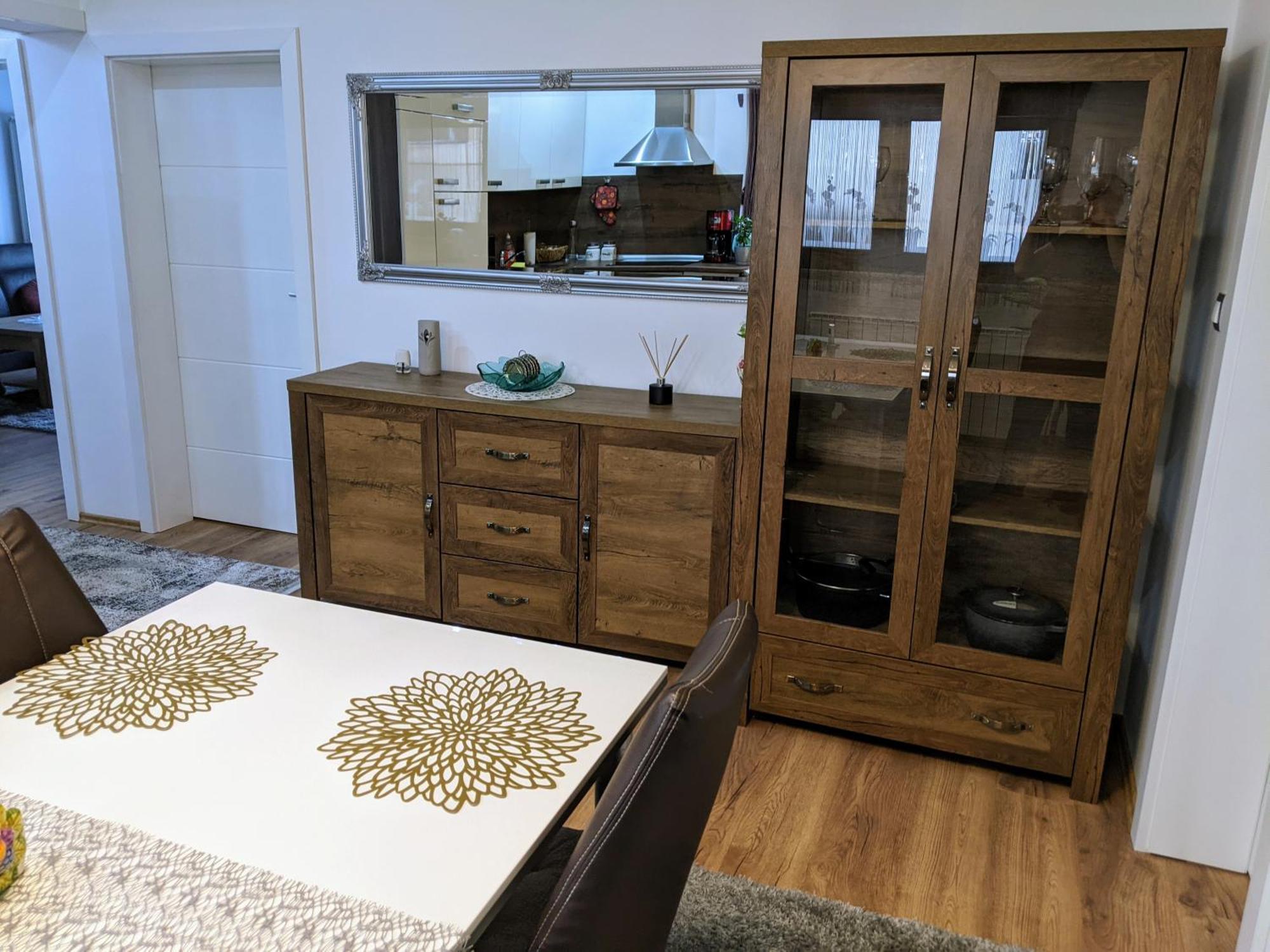 Apartmani Hrastik Bihać エクステリア 写真